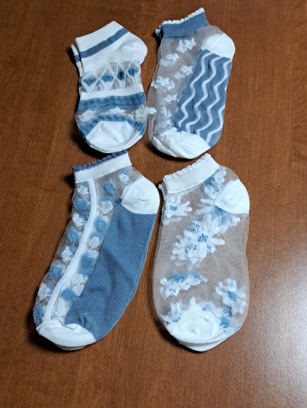 Blue & White Floral Sheer Ankle Socks - Pack of 4